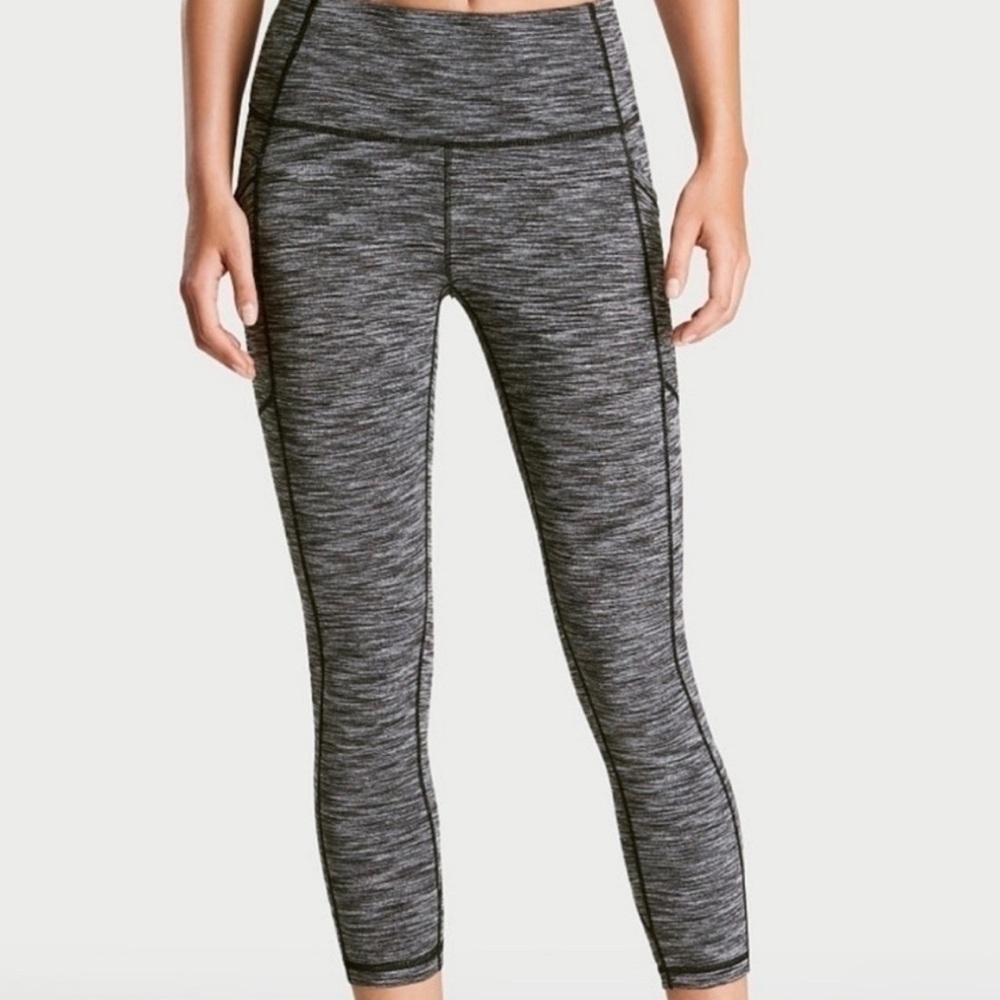 Victoria Secret Sport Knockout Capri Yoga Pant Grey Active S